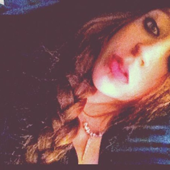 Meet your Posher, Erin - Picture 1 of 1